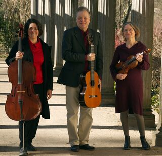 Friederike Templin – Violine, Emilia Garcés – Violoncello und Michael Kornmacher – Gitarre